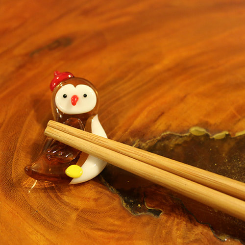 owl chopstick set B for sale at the owl cafe harajuku
